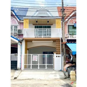 ขายบ้าน ทาวน์เฮ้าส์ รีโนเวทใหม่ หมู่บ้านมนวดี บางบัวทอง