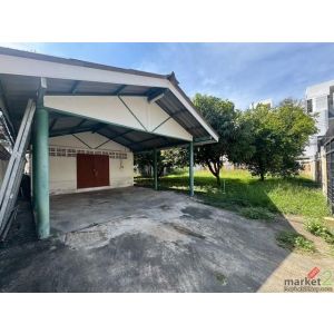 P2096 ให้เช่า ที่ดิน พร้อมสิ่งปลูกสร้าง ใจกลางอารีย์ ซอยอารีย์สัมพันธ์ 3 เหมาะกั