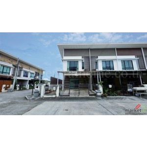 ขายด่วน ทาวน์โฮม โมดิ วิลล่า บางนา - ซอยเอแบค หลังมุม