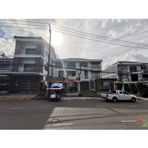 ขายอาคารพาณิชย์  หมู่บ้านมัณดาวีต์  ถนนมหาราช กระบี่