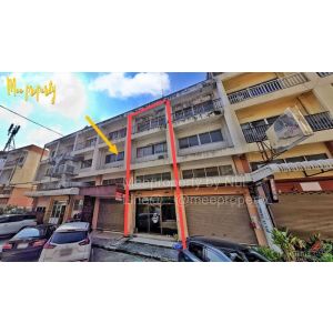  #ขายอาคารพาณิชย์ 3 ชั้นครึ่ง ใกล้ถนนใหญ่ พุทธมณฑลสาย 5 ตรงข้ามปั้ม ปตท. ขนาด 21