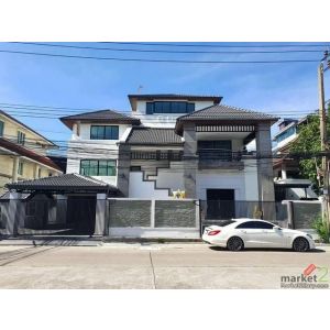 ให้เช่าสำนักงาน 4.5 ชั้น 600 ตรม. ทาวน์อินทาวน์ ถนนศรีวรา ใกล้ทางด่วน ใกล้เลียบด