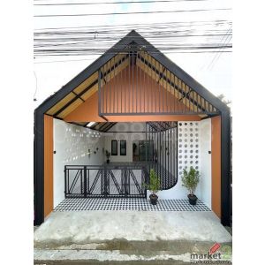 ขายทาวน์เฮาส์ 1 ชั้น เนื้อที่ 30 ตรว ม.เพชรไพลิน ซ.คู้บอน27 แยก28 ตกแต่งใหม่ทั้ง