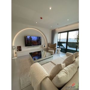 BH3925 ให้เช่าคอนโดดีไซน์หรู 1 ห้องนอน พร้อมระเบียงส่วนตัวที่ Noble Solo Thonglo