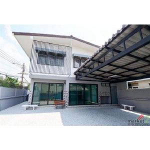 ให้เช่าบ้านเดี่ยว 2 ชั้น 60 ตรว. 3 นอน 5 ที่จอดรถ โชคชัย4 ซอย 76 เหมาะอยู่อาศัยแ