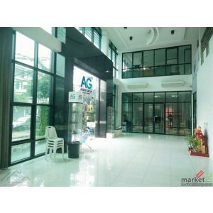 ให้เช่าอาคารพาณิชย์ 4 ชั้น พร้อมลิฟต์ มีชั้นดาดฟ้า ขนาด 1,700 ตรม หลังหัวมุม บนถ