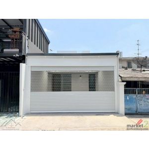 ขายทาวน์เฮาส์ 1.5 ชั้น รีโนเวทใหม่ ซอยพงษ์เพชรพัฒนา งามวงศ์วาน35 ใกล้เดอะมอลล์ ง