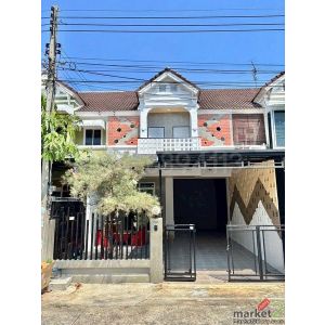 ขายทาวน์เฮ้าส์ 2 ชั้น ปิยวรารมย์ คลอง 4 ธัญบุรี เนื้อที่ 24 ตรว 3นอน 2น้ำ เดินทา