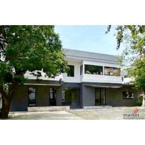 Home Office Thonglor25ให้เช่าโฮมออฟฟิศ 2 ชั้น 400sq.m.ทองหล่อ 25  จดทะเบียนบริษั