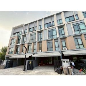 ขายทาวน์โฮม 3.5 ชั้น 22 ตร.ว. เอสทารา เฮเว่น พัฒนาการ 20 ใกล้เอกมัย ทองหล่อ