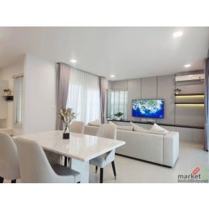 ให้เช่า บ้านเดี่ยว ชัยพฤกษ์ บางนา กม.15 ใกล้โรงเรียนนานาชาติ เฟอร์ครบ พร้อมอยู่