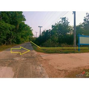 ที่ดิน 3-3-63 ไร่ (1,563 ตารางวา) แปลงมุม ซอยโรงเรียนบ้านทุ่งสว่างนาดี อำเภอชุมพ