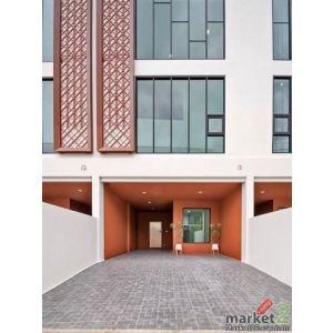 ให้เช่าโฮมออฟฟิศ 3.5 ชั้น 225 ตร.ม. ย่านนาคนิวาส ลาดพร้าว 71 โชคชัย 4 ใกล้เซ็นทร