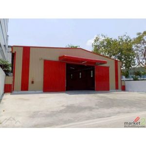 ให้เช่าโกดัง 330 ตร.ม. ถนนอุดมสุข มีที่จอดรถกว้างขวาง ใกล้รถไฟฟ้าสายสีเหลือง