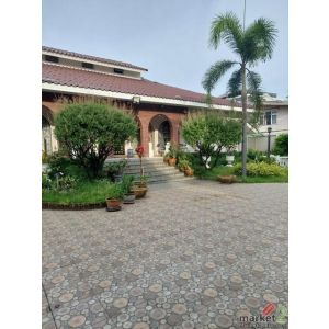 ขายที่ดิน 359 ตร.ว. ย่านสุขุมวิท 71 ปรีดี 14 พร้อมบ้าน 3 หลัง ใกล้ทองหล่อ เอกมัย