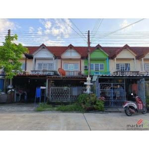 ขายทาวน์เฮ้าส์  หมู่บ้านโชคบุญมี ซอยโชคบุญมี ซอย 4 เพชรบุรี