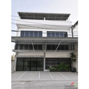 ให้เช่าอาคารพาณิชย์พร้อมโกดัง 2 คูหา 5 ชั้นรวมดาดฟ้า 540 ตรม. สุขุมวิท 107 แบริ่