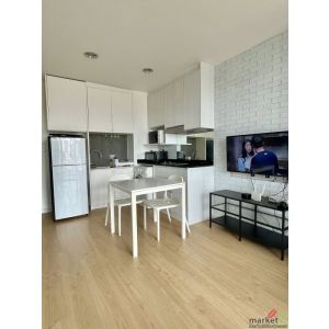 D 65 Condominium spacious clean 6th floor BTS Ekkamai