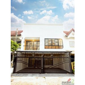 ขายทาวน์เฮ้าส์ 2 ชั้นหลังใหญ่ 25 ตรว หมู่บ้านประชากรไทย ซอยลาดพร้าว93 รีโนเวทใหม