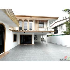 ให้เช่าบ้านเดี่ยว 2 ชั้น 405 ตร.ม. หลังมุม ย่านสุทธิสาร ลาดพร้าว 48 ใกล้ MRT สุท