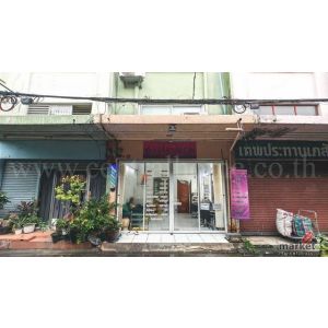 ลดราคาด่วน อาคารพาณิชย์ 3 ชั้นครึ่ง ติด MRT ลาดพร้าว 101