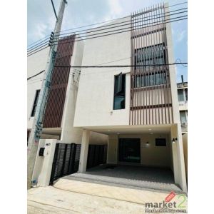 T26-859 ให้เช่า ทาวน์เฮ้าส์ Oak House สุขุมวิท 101-1 ชั้นทั้งหมด 3 ชั้น ใกล้กับ 
