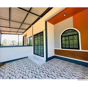 ลดแรง 100,000 บาท!! ทาวน์โฮมชั้นเดียว สร้างใหม่ ทำเลทอง หน้ากองบิน 56 หาดใหญ่ 