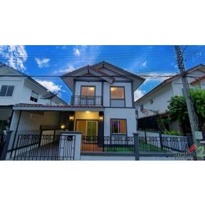 ขายบ้านแฝดสไตล์บ้านเดี่ยวราคาทาวเฮ้าส์ หมู่บ้านบ้านฟ้าปิยรมย์ พรีเมียร์ ปาร์ค สภ