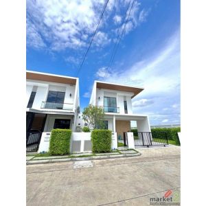 ให้เช่าบ้านแฝดหลังมุม 3 ห้องนอน โคโม่ เบียงก้า บางนา Como Bianca สไตล์ Minimal E