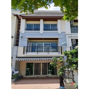 ให้เช่าทาวน์โฮม 3 ชั้น หมู่บ้านกลางเมือง ศรีนครินทร์ 24 (อ่อนนุช–พัฒนาการ) รีโนเ