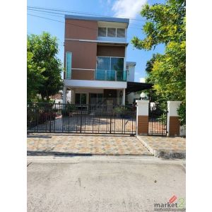 ให้เช่าบ้านเดี่ยว 2 ชั้น 56 ตรว. 3 ห้องนอน โครงการ โฮมเพลส เดอะ พาร์ค วงแหวน – พ