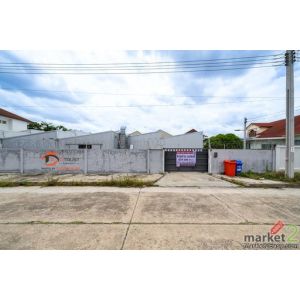 ขาย ที่ดิน 206 ตร.ว เมืองทองธานี โครงการ 2 พร้อมโรงเพาะชำ Isowall สภาพดี ทำเลศัก