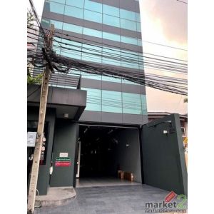 LV53588 ให้เช่า อาคาร 5 ชั้น Home Office 5 ชั้น ทองหล่อ 23 มีลิฟท์ส่วนตัว ตกแต่ง