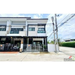 ลดราคาด่วน ทาวน์โฮม ลิฟวิ่ง เรสซิเดนซ์ รังสิต - ราชพฤกษ์ หลังมุม