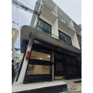 HR 10348 ให้เช่าอาคารพาณิชย์ 3 ชั้นหลังมุม  สาทร 11  ใกล้อัสสัมชัญ ประถม เลี้ยงส