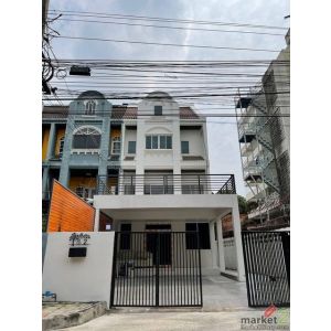 ขาย Home Office 3 ชั้น 46 ตรว. 380 ตรม. ซอย ลาดพร้าว91 ใกล้รถไฟฟ้าสถานีมหาดไทย ใ