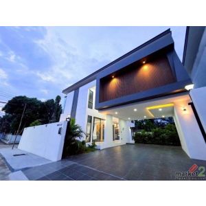 หมู่บ้านอารียา พัทยา)  สไตล์ Modern Luxury Tropical โปร่ง โล่ง สบาย ฟังก์ชันครบพ
