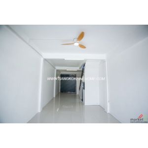 ID 3203 ขาย อาคารพาณิชย์ ถ.รามคำแหง32 แขวงหัวหมาก เขตบางกะปิ กรุงเทพ