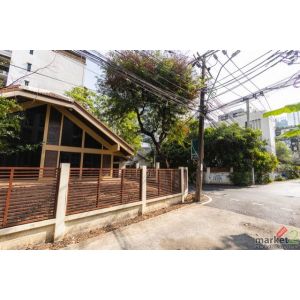 ขายบ้านเดี่ยว พร้อมที่ดินใจกลางพร้อมพงษ์ Rare item เพียง 5 นาที ถึงEmporium