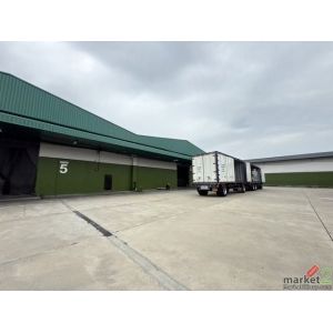 BS 422 ให้เช่าโกดังขนาด 2,000- 2,700 ตรม. พื้นรับน้ำหนัก 2.5 ตัน ต่อ ตรม.  เทรลเ