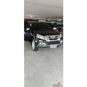 ขายรถ Isuzu MU-X 3.0 DVD Navi 4 WD  สีดำ ปี   2015 สภาพดี 