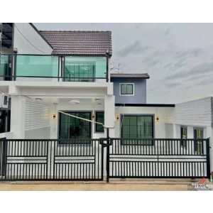 ขาย ทาวน์เฮ้าส์ รีโนเวทใหม่ หมู่บ้านตะวันนา สนามบินน้ำ ซอยนนทบุรี 42