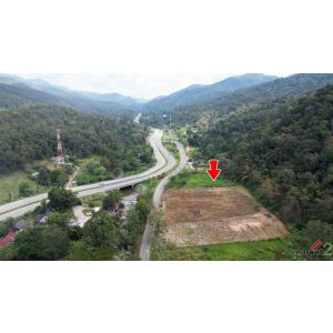 ขายถูกมาก!! ที่ดิน 5 ไร่ 3 งาน ติดถนนและลำน้ำ ด้านหลังติดภูเขา อ.ดอยสะเก็ด 