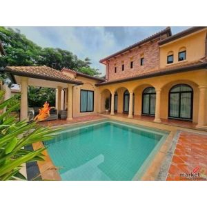 คุ้มที่สุดในย่านนี้!! ให้เช่าพูลวิลล่าระดับพรีเมียม บนทำเลทอง ตรงข้ามสวนน้ำ