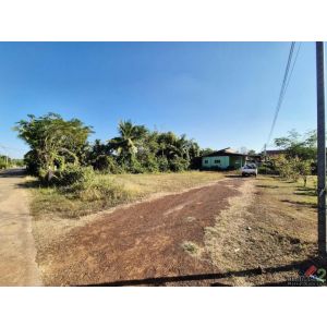 ขายถูกมาก! บ้านพร้อมที่ดิน 258 ตร.ว. บนทำเลทอง อ.เมือง จ.สกลนคร ใกล้ห้างโรบินสัน