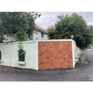 ขายที่ดินพร้อมบ้านเดี่ยว 2 ชั้นหลังมุม 100 ตรว. สุขุมวิท 71 ปรีดีพนมยงค์ 42 เหมา