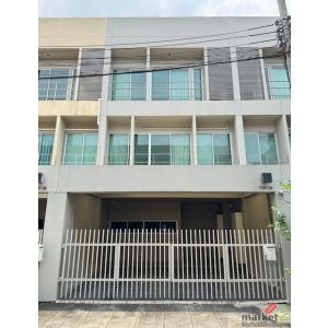 BH3915 ให้เช่าทาวน์โฮม 3 ชั้น โครงการ Noble Cube Pattanakarn พัฒนาการ ใกล้ทองหล่