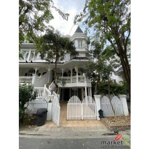 ขายทาวน์โฮมหลังใหญ่สไตล์ยุโรป 4 ชั้นหลังมุม 51.5 ตรว. แฟนตาเซีย วิลล่า 2 ริมถนนส