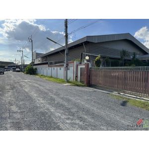 แบ่งโกดังโรงงานให้เช่า ขนาดพื้นที่ประมาณ 960 ตรม.( 24 x 40)  และที่ดินติดกัน 330