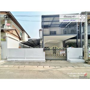 ขายถูกมาก!! ทาวน์เฮ้าส์ 2 ชั้น รีโนเวทใหม่ ทำเลทอง อ.เมือง จ.เชียงใหม่ 